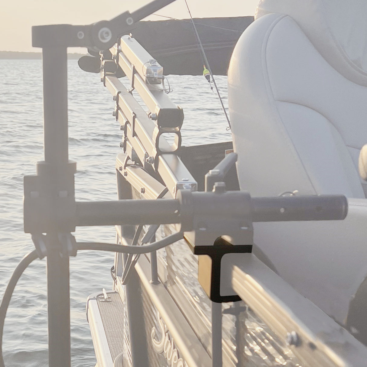 Pontoon Mount Square Rail - #3000